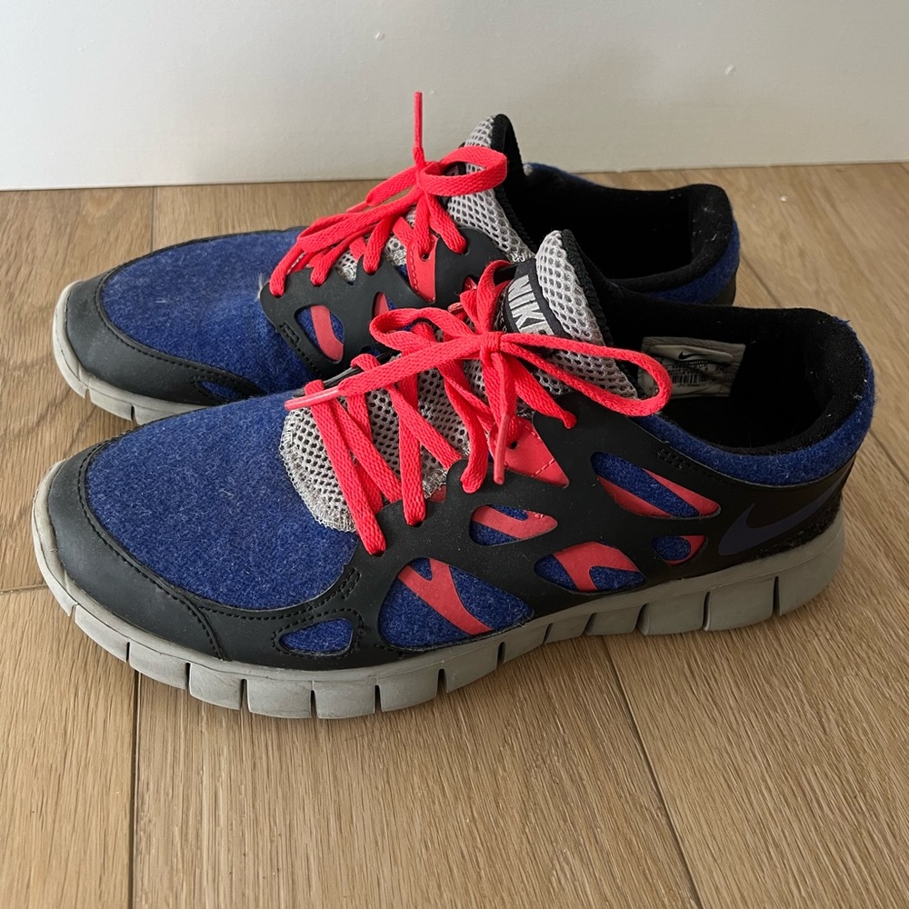 NIKE SNEAKER - RETRO FABRIC